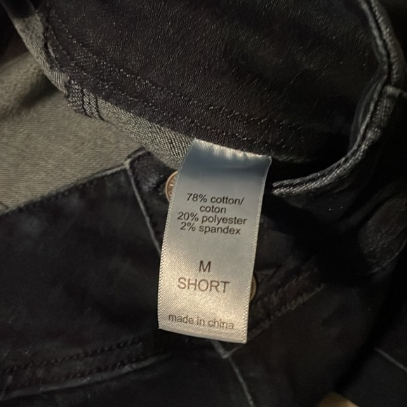 Maurice’s high rise - Picture 7 of 7